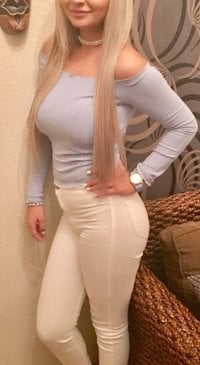 kylietheoneandonly's Offline XXX Chat