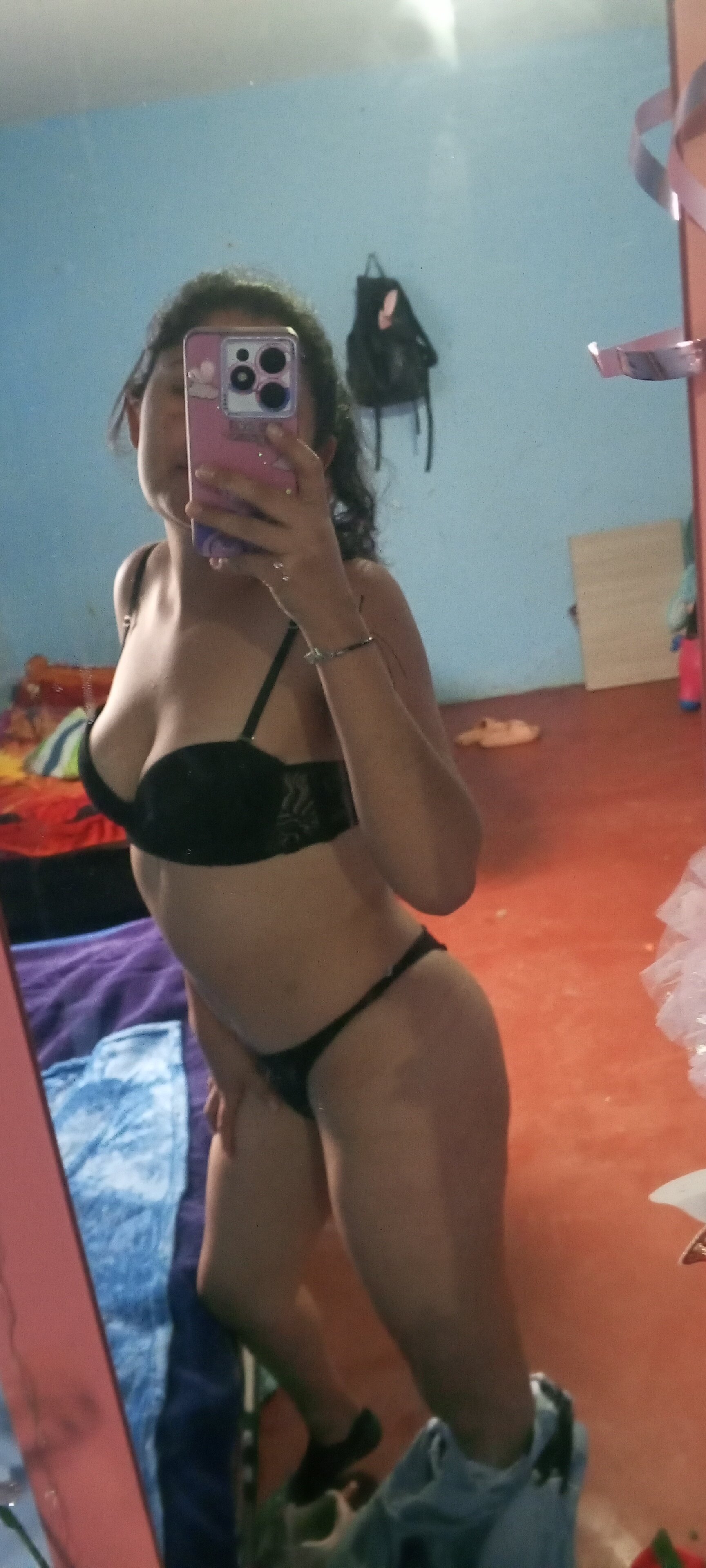 Gaby_hazel