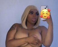 icumglitterr's Offline XXX Chat