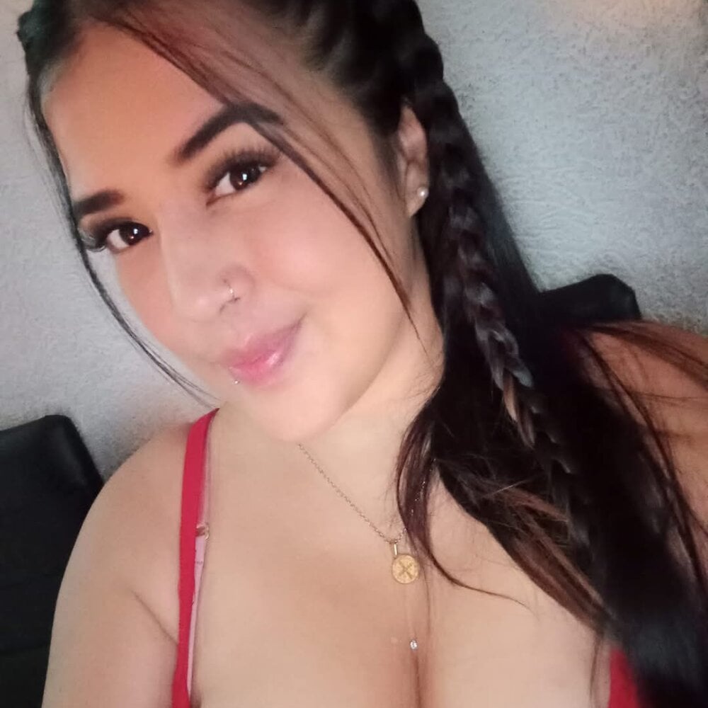 allison_21_ from stripchat