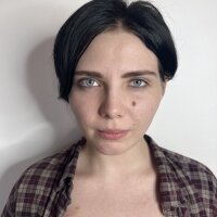 SkyaRisee's Offline XXX Chat