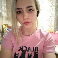 Eleanor_Eustacia's Offline Chat Room