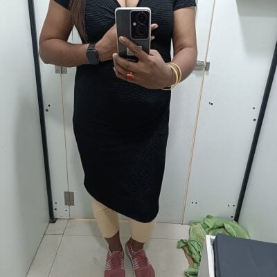 Priya_hotgirl23 - big ass indian