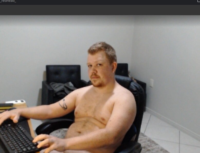 Live sex webcam photo for ethan_redhead_ #289976091