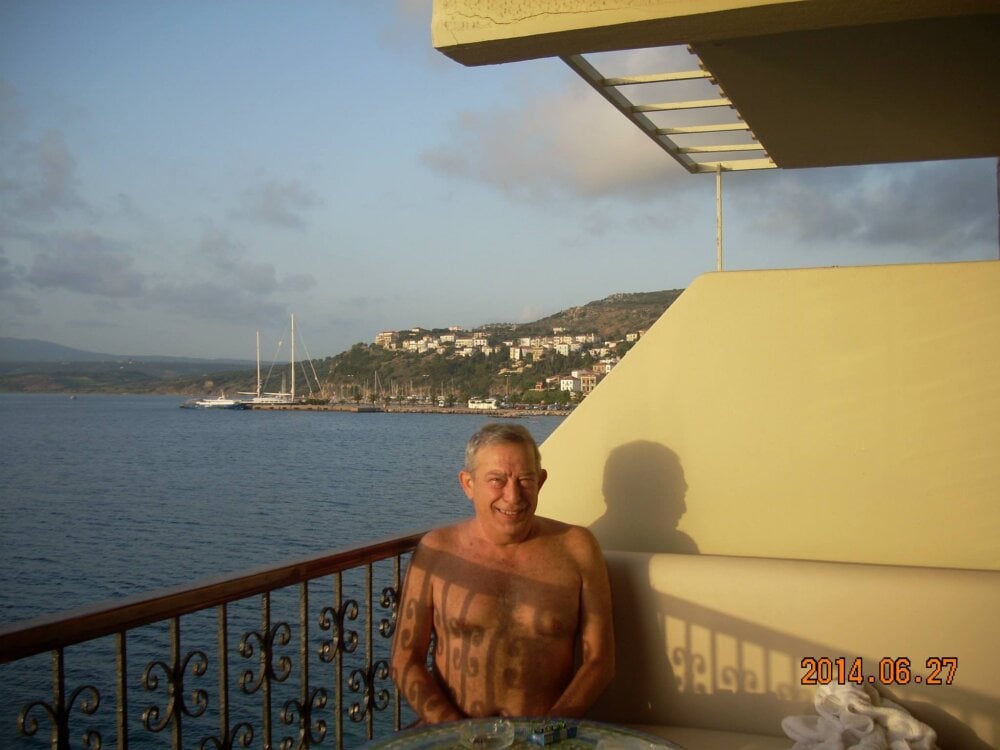 nudist_shmil profile