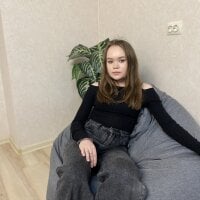 EmilieLauren's Offline Chat Room