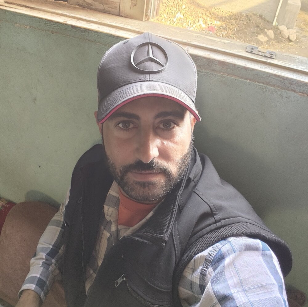 awadalieid webcam profile - ???