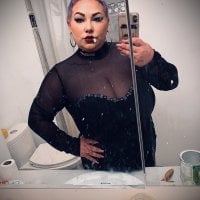 bigtittytattedmami's Offline Chat Room