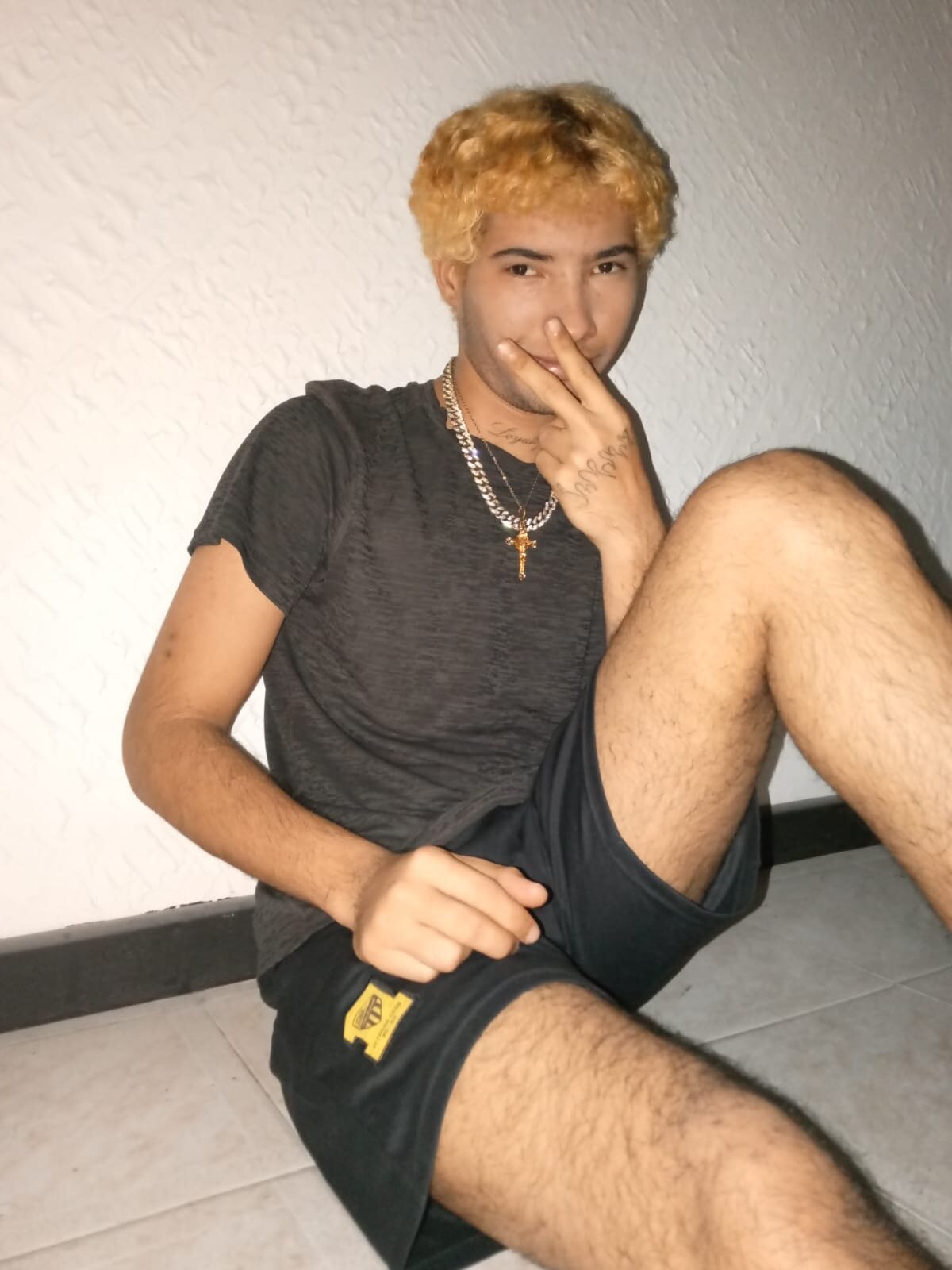 strongblonde_1