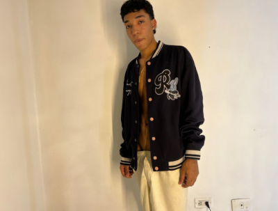 Lucass_Blaze Male Footjob Striptease Cam