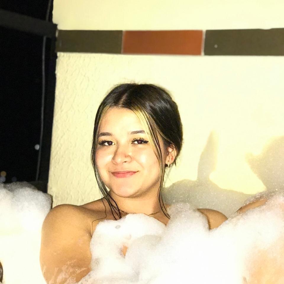 lily_rose26 from stripchat