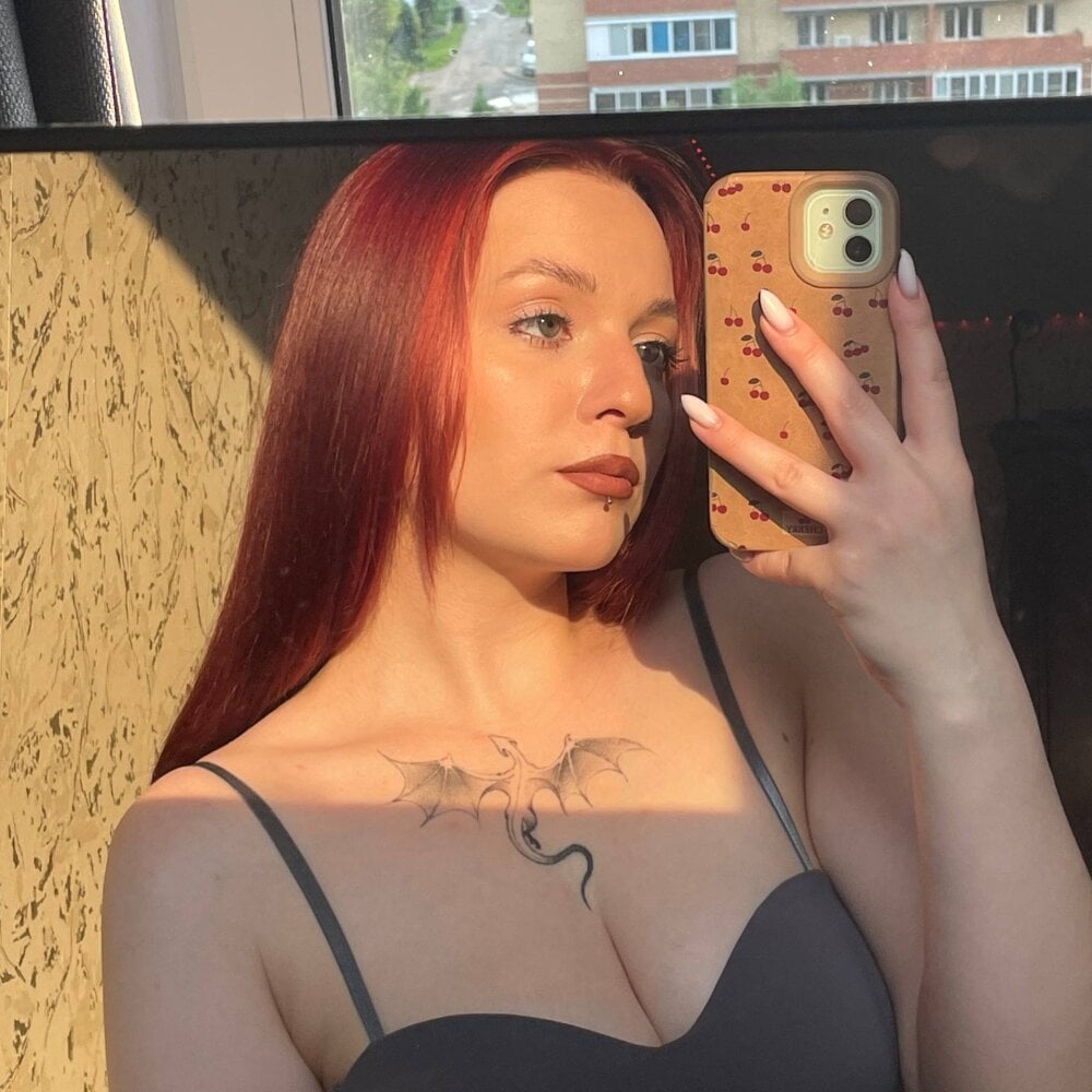 cheapadultsexcams.com diedradilaura livesex profile in hairy cams