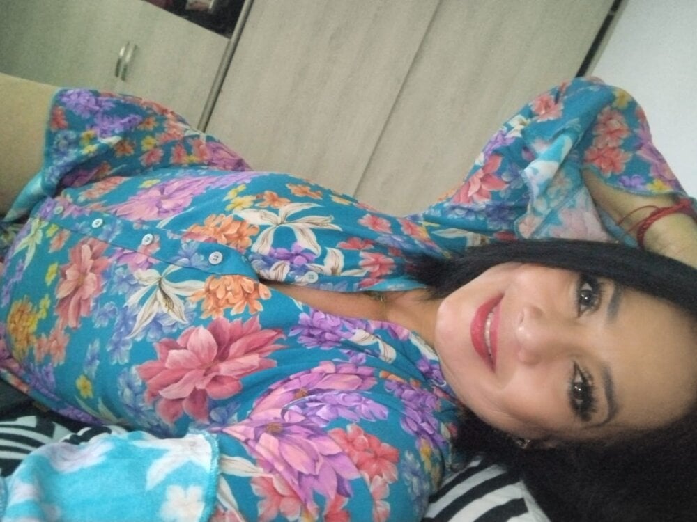 Cam girl lindaesmeralda