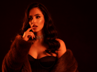 Модель YourDesiree_