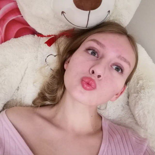 Unarobish 🚁 online naked cam