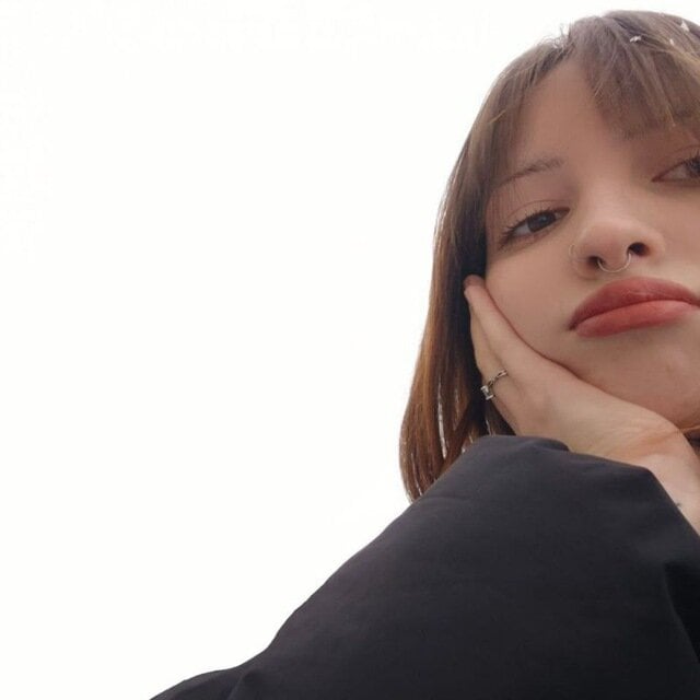 sexlivecamsites.com lexi_bottom livesex profile in preferably-on-top cams