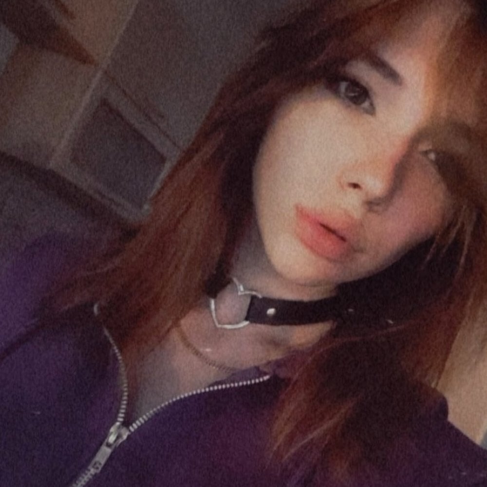 laura_key from stripchat