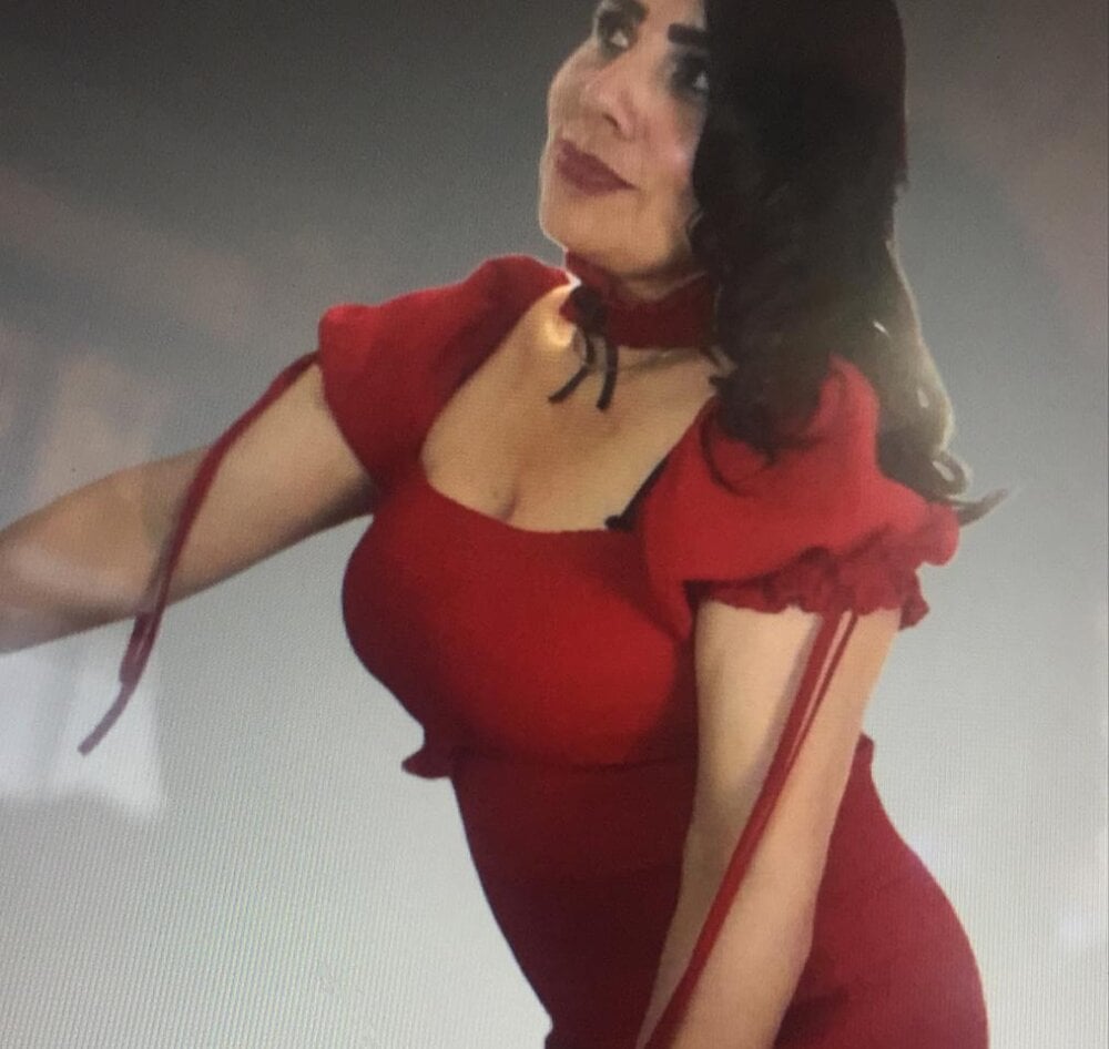 Cherie-Deville- profile