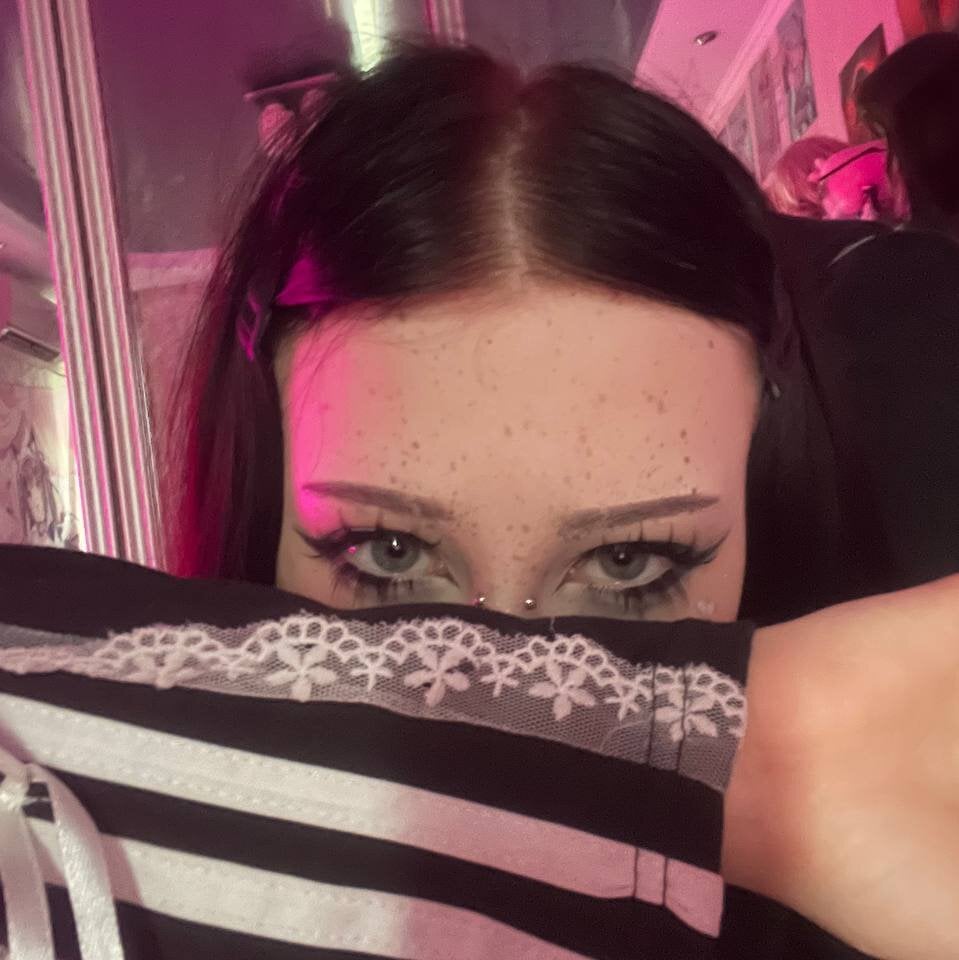 sexlivecamsites.com kate_with_hearth livesex profile in usa-originally-from-australia cams