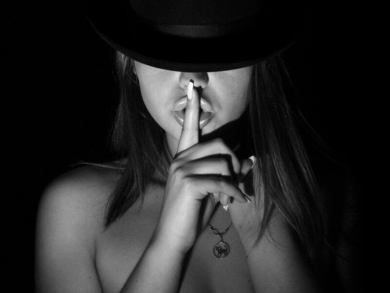 Live sex webcam photo for Elysse_Star #282038306