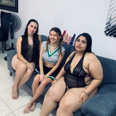 Sweettgiirls - Stripchat Couple 