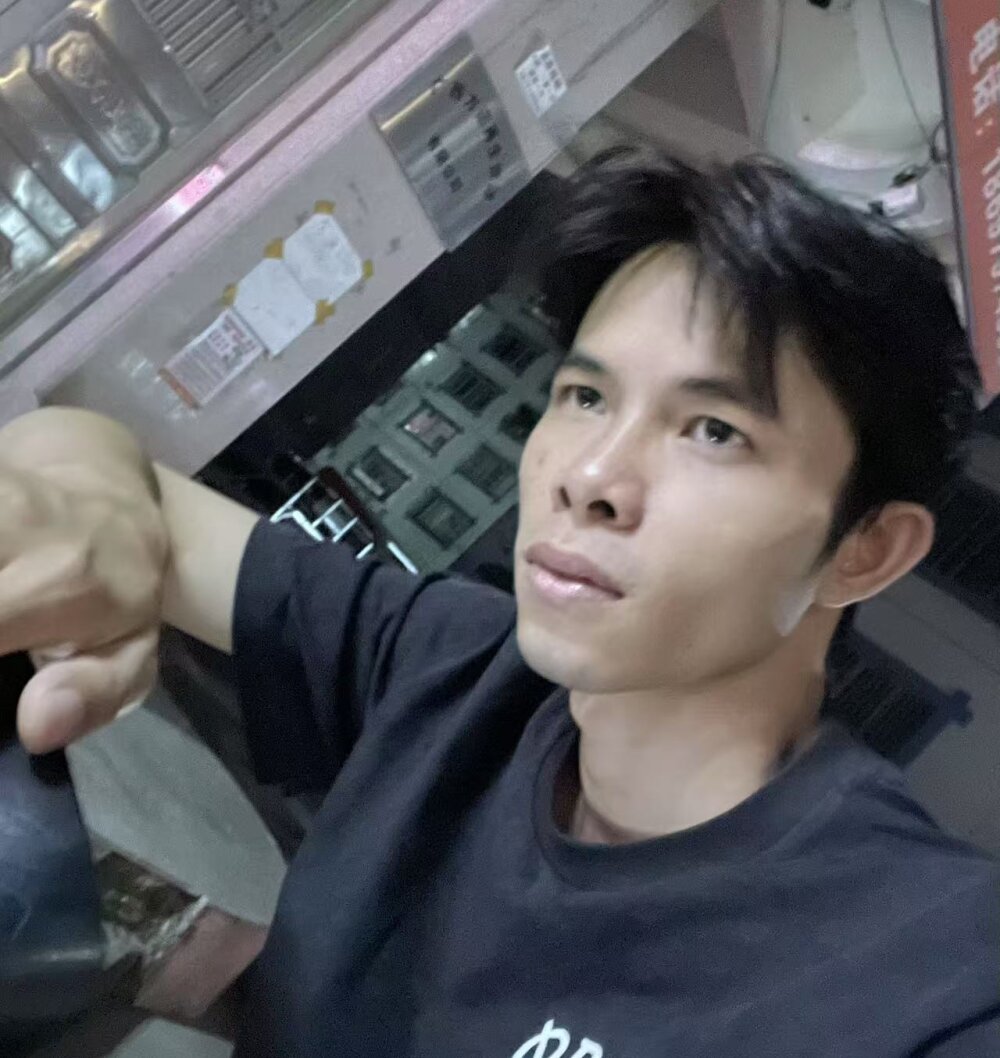 Dickk17 profile