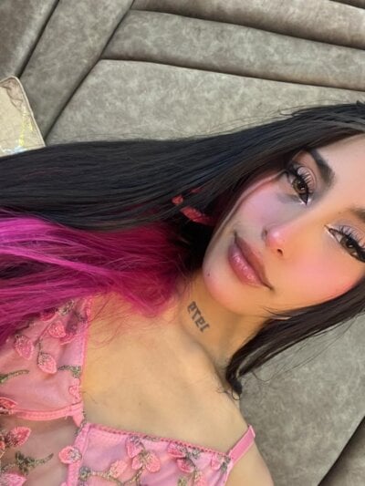 Miia_whatssons Female Footjob Cam Porn