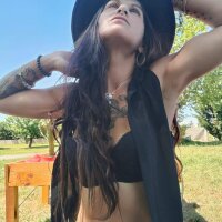 yoanna_freebird's Offline XXX Chat