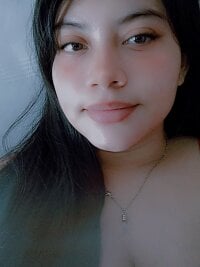 mia_laura's Live XXX Chat