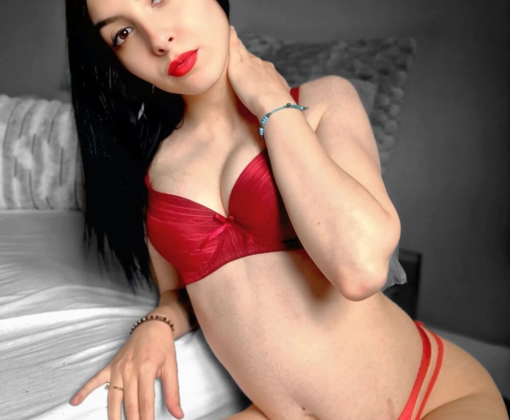 livesex.fan missanax livesex profile in now-in-estonia cams