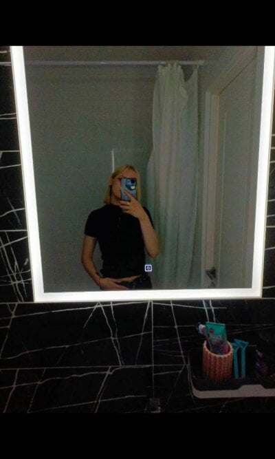 CloverHankin Female Heels Webcam Striptease