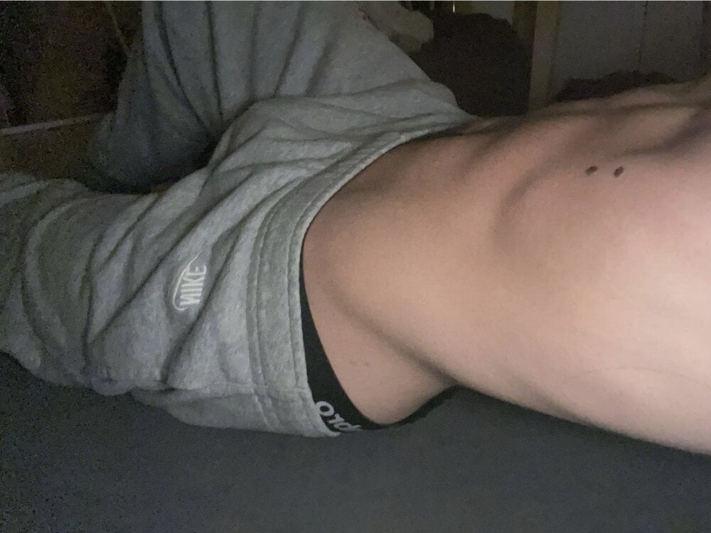 h0rny4y0u from stripchat