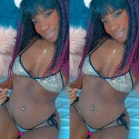 SteffaniaCollins_'s Offline XXX Chat
