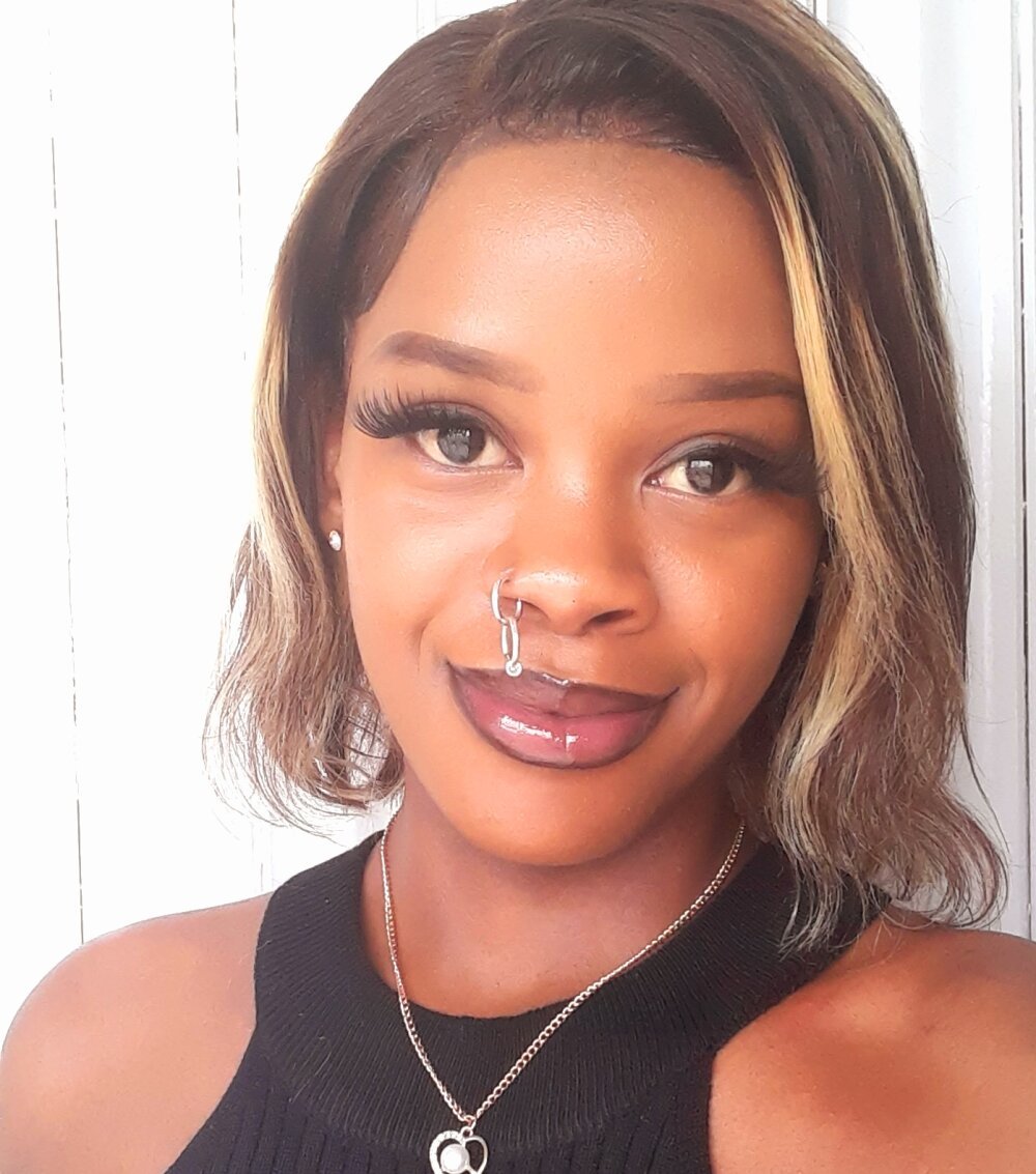 free6cams.com eve_scarlet livesex profile in ebony cams