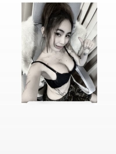 trans_Maurine profile