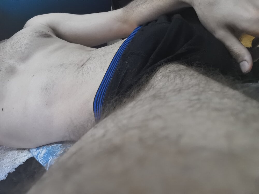 aarontiax profile