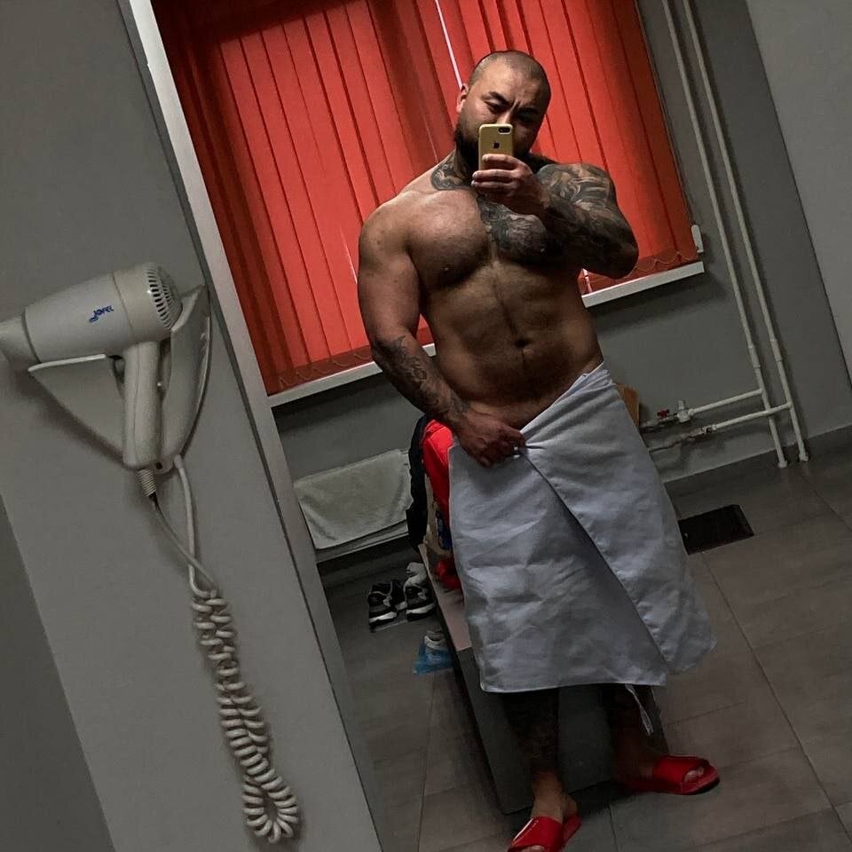Aaron_Muscle 离线聊天室