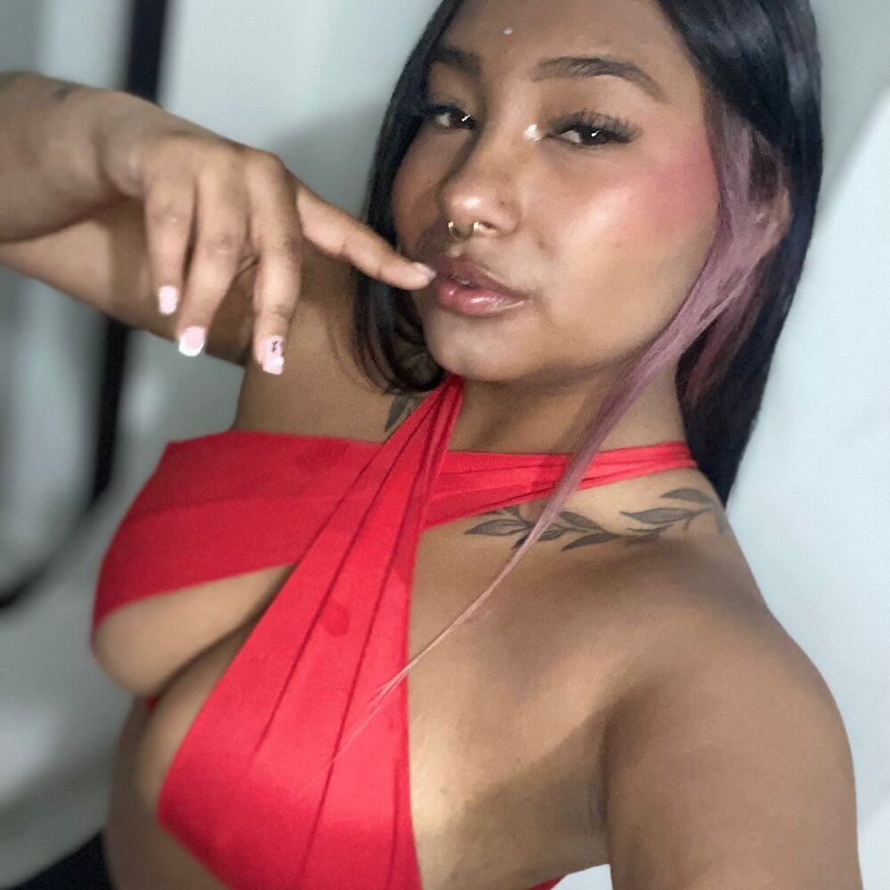 pornos.live tinna_noa livesex profile in kates-place cams