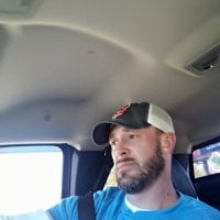 Johnnywhocumlatley's Offline Chat Room