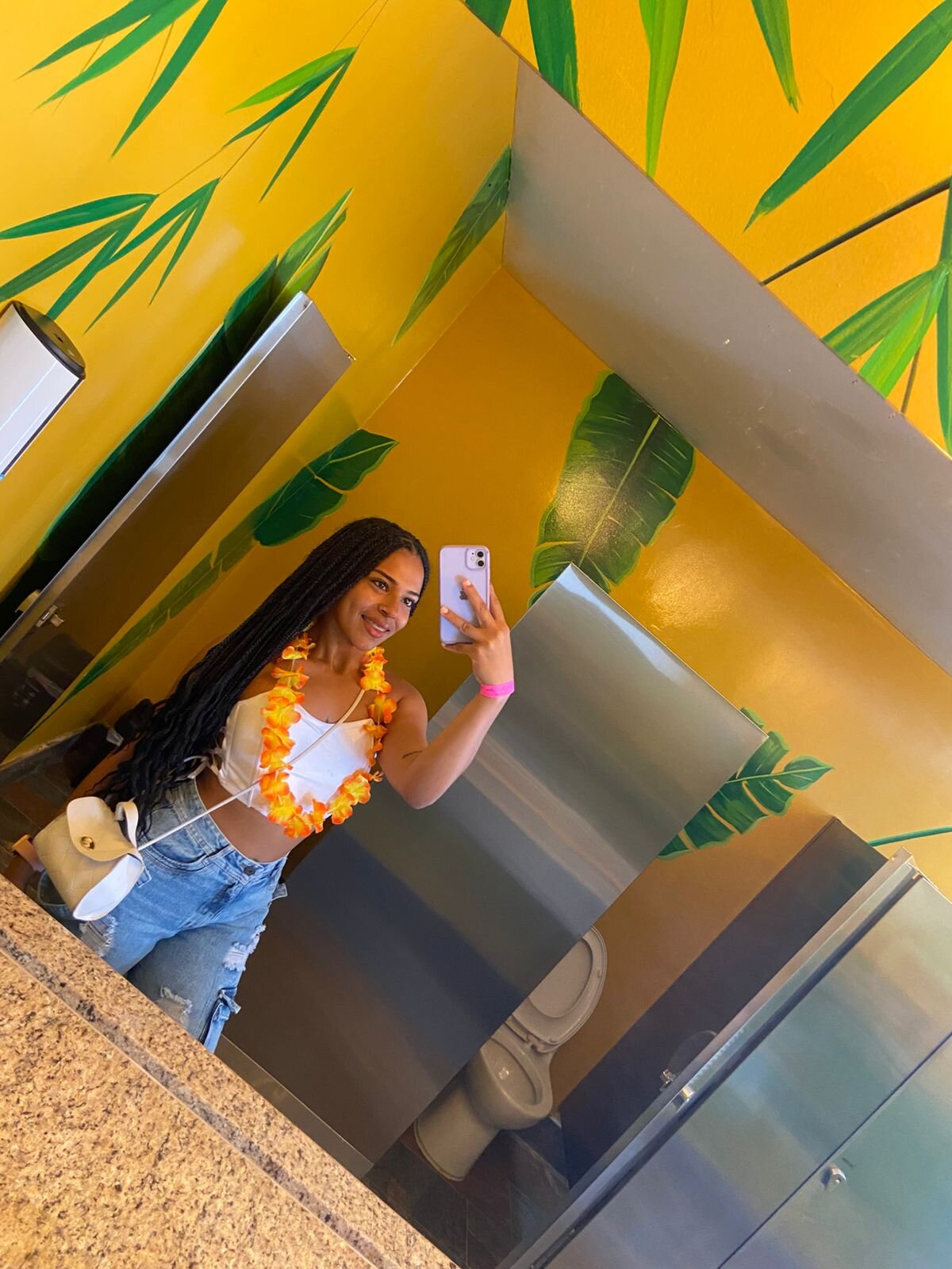 Ariana_zanella