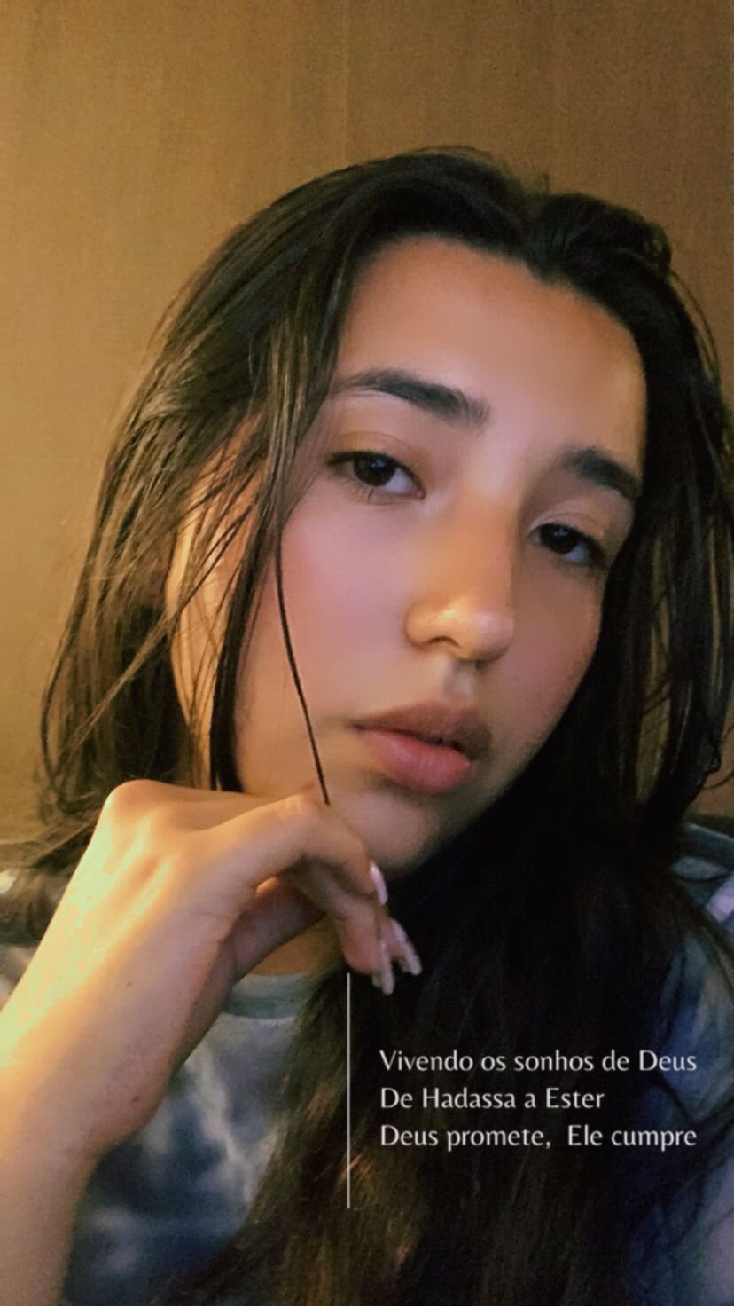 Alix_Collins23