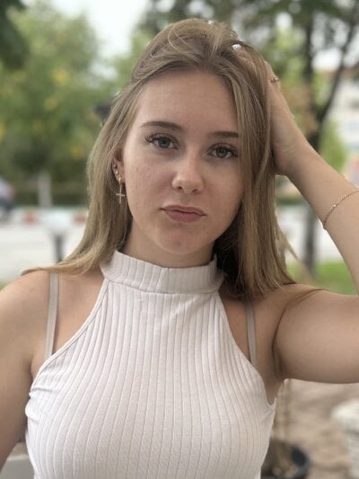 SweetSophia20 - middle priced privates teens