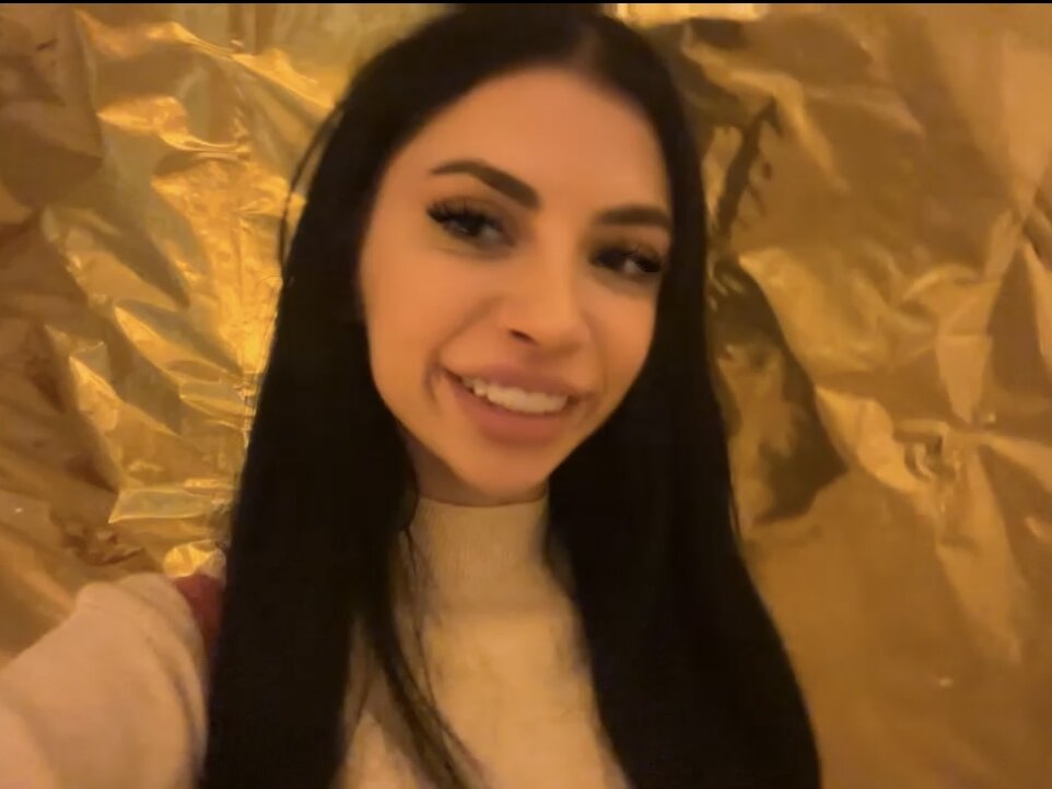 Live sex webcam photo for alicebunny_ #290115416