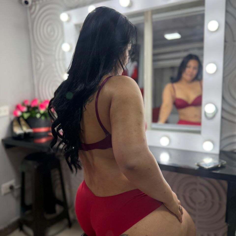 stripchat pamela-jhons webcam profile pic via livesexbbwcams.com