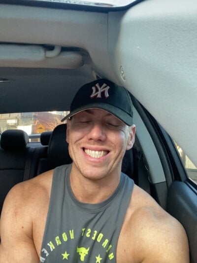 aussiemuscle1355 from stripchat