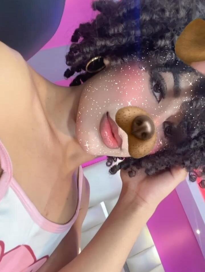 VanessaStonee profile