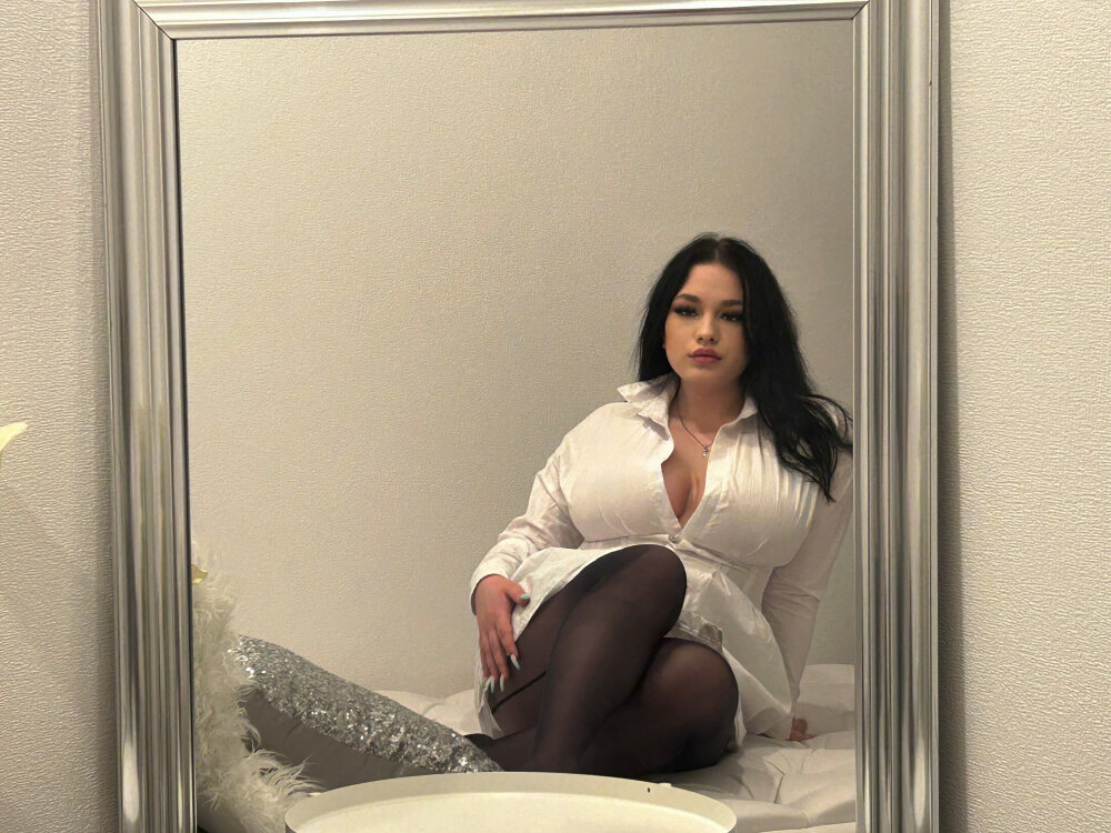 Natalie_Moor 🏨 naked cam chat