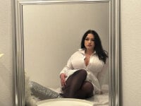 Natalie_Moor's Offline Chat Room
