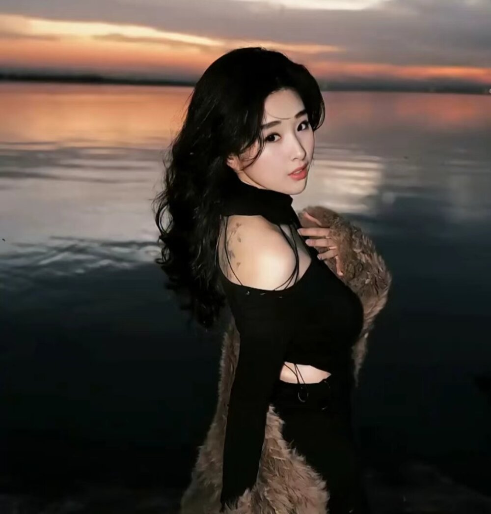 Live sex webcam photo for hebe0013 #289995110