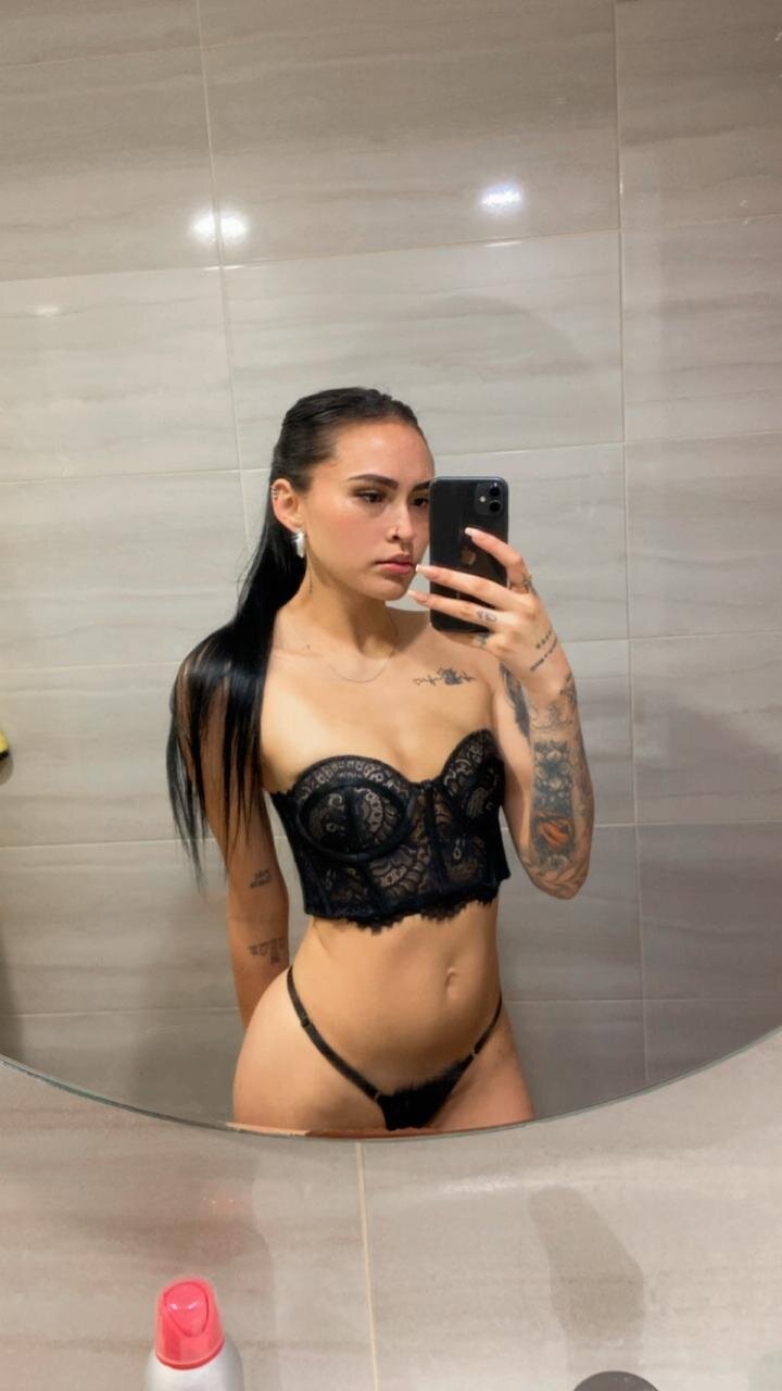 Little__Linda